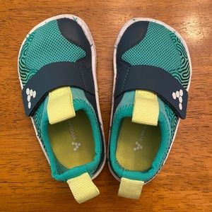 Vivobarefoot primus sport t 20eu in aqua color